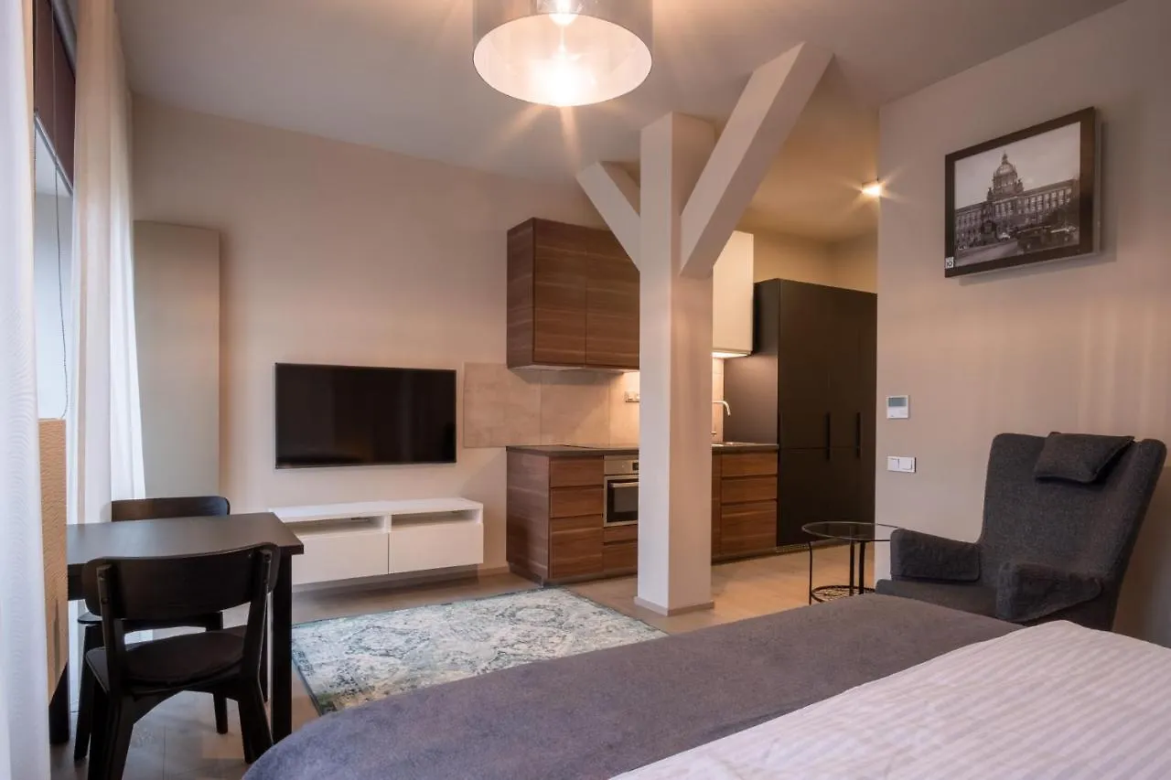 Aparthotel Rimska 14 Prag 4*,