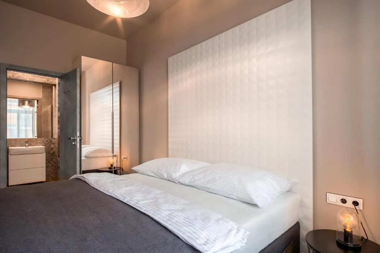 Aparthotel Rimska 14 Prag
