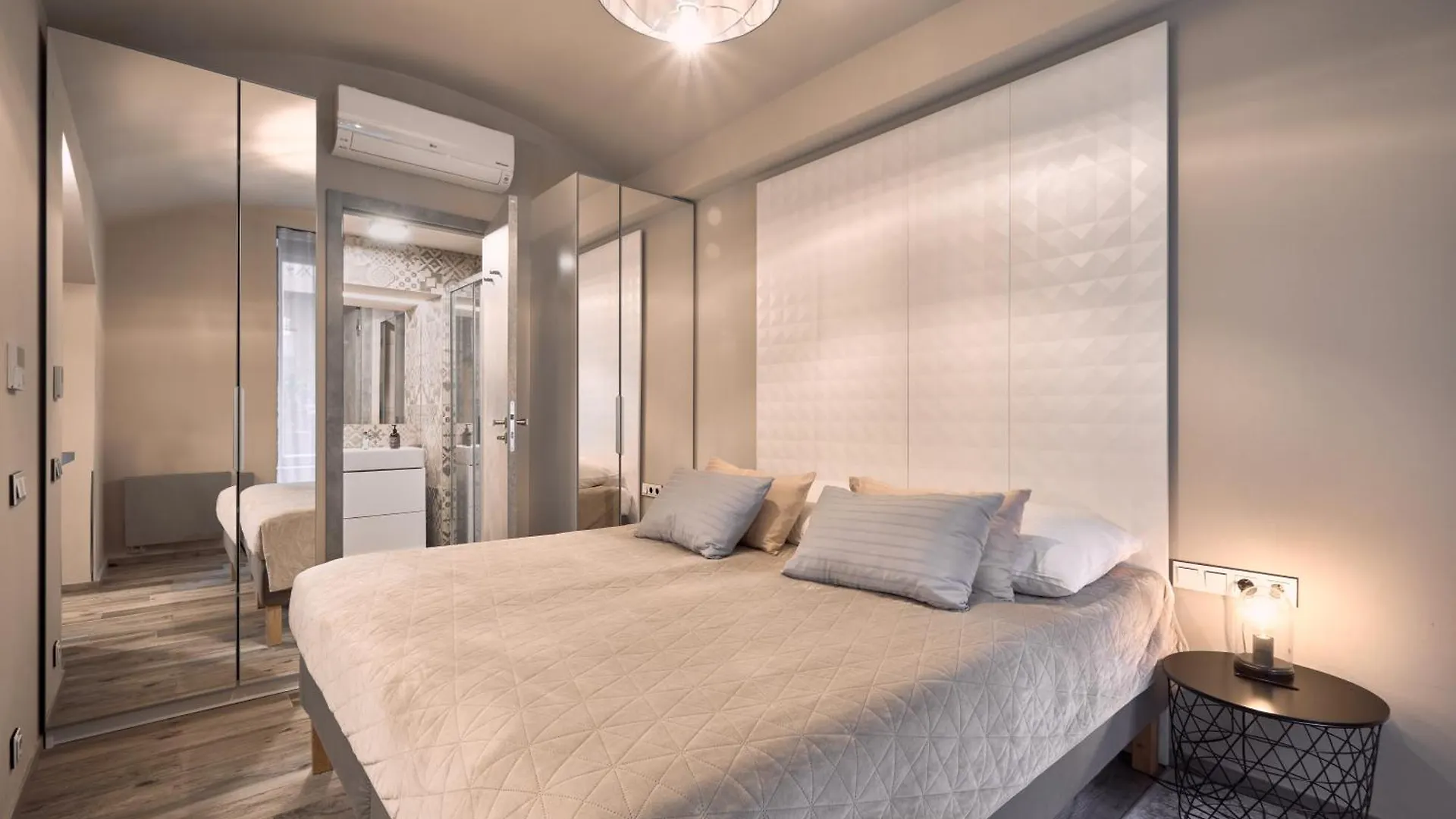 Aparthotel Rimska 14 Prag Tjeckien