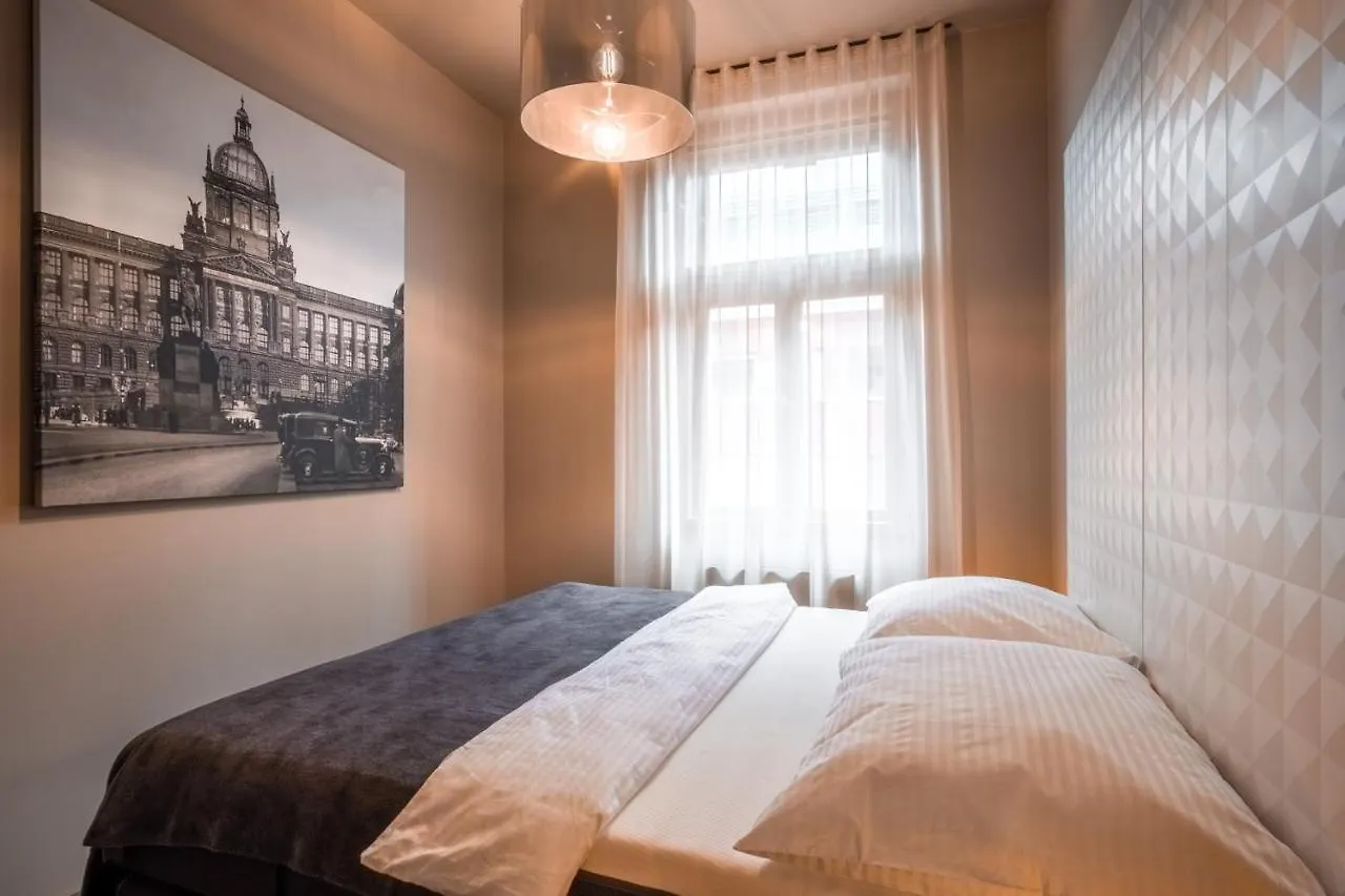 Aparthotel Rimska 14 Praha 4*,